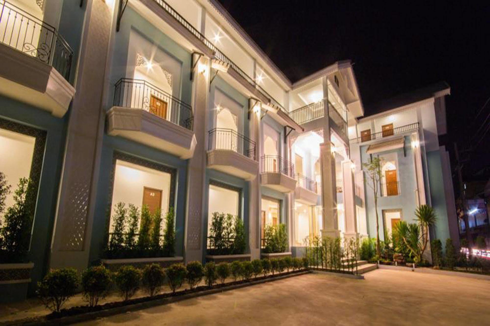 Crystal Nongkhai Hotel Nong Khai Esterno foto
