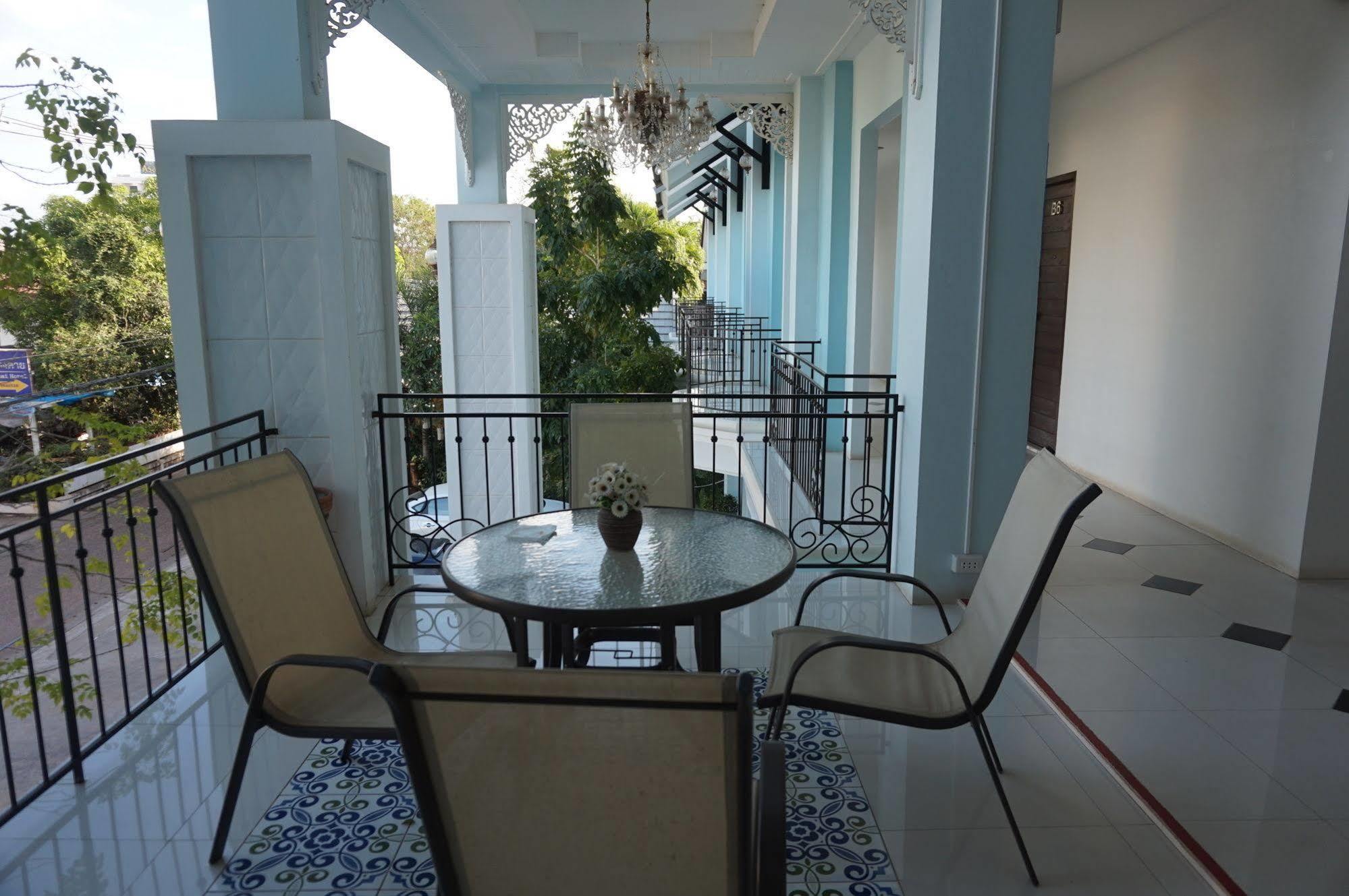 Crystal Nongkhai Hotel Nong Khai Esterno foto